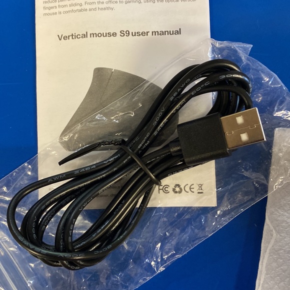 New Open Box Untested Optical Vertical Mouse Speed Adjustable - Picture 4 of 8